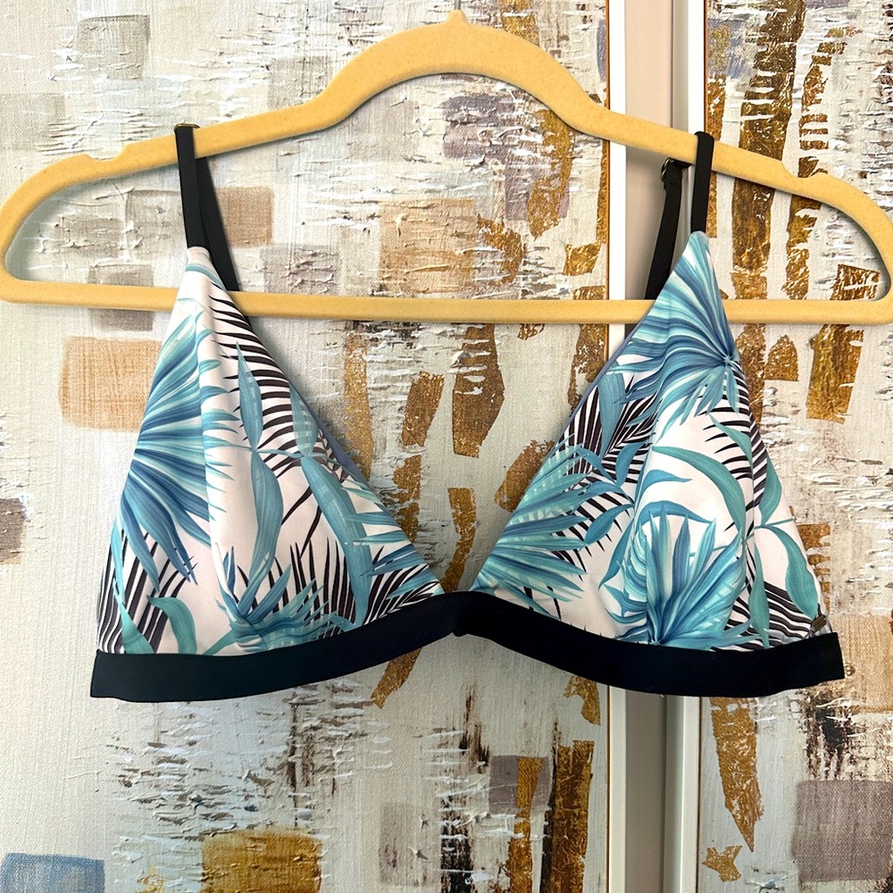 Pacsun tropical triangle bikini top